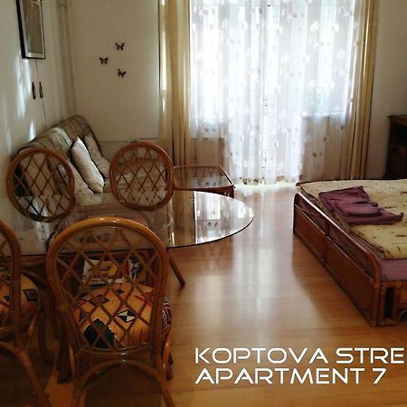 Holiday Apartments Karlovy Vary Bagian luar foto
