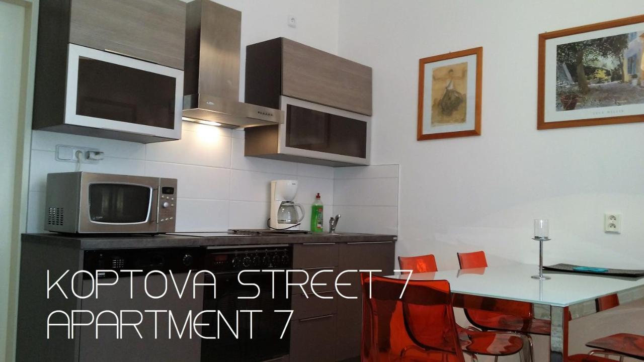 Holiday Apartments Karlovy Vary Bagian luar foto