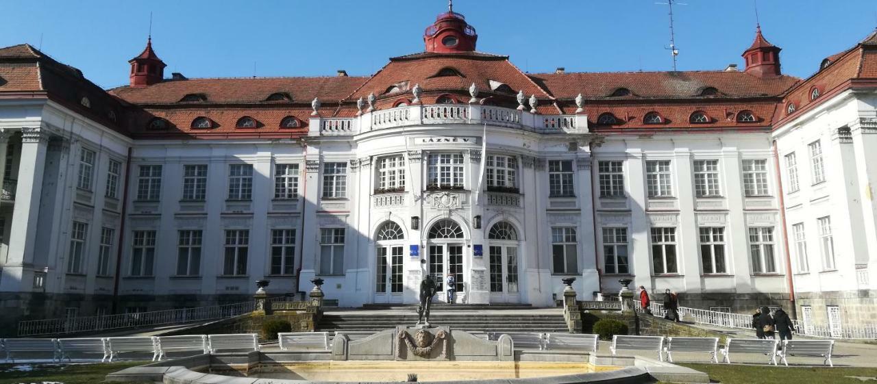 Holiday Apartments Karlovy Vary Bagian luar foto